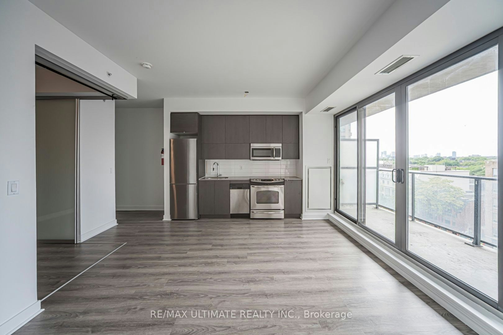 906-32 Camden Street, Toronto, ON, M5V 1V1 - 8