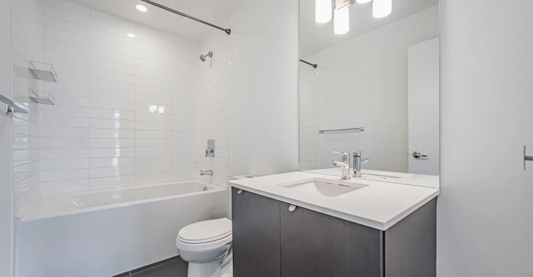 906-32 Camden Street, Toronto, ON, M5V 1V1 - 17
