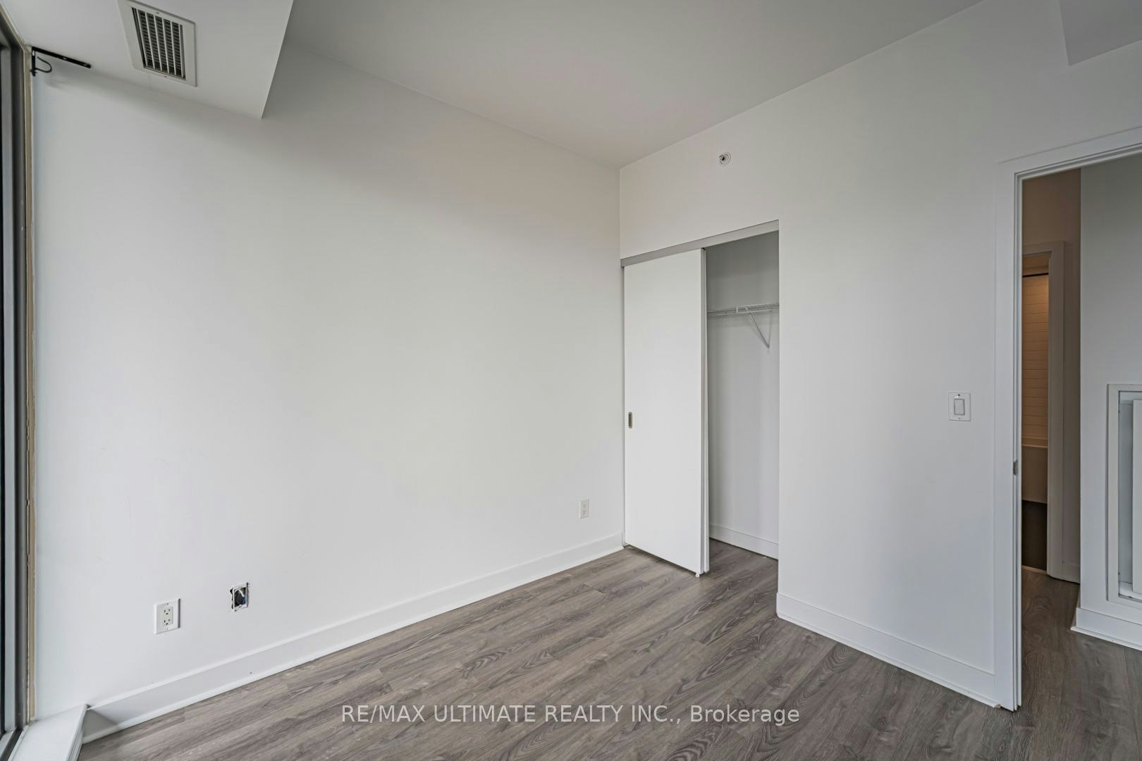 906-32 Camden Street, Toronto, ON, M5V 1V1 - 25