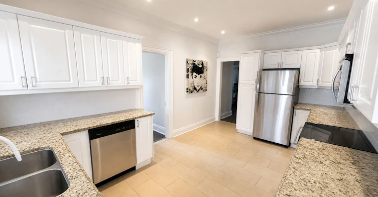 Upper-460 Oriole Parkway, Toronto, ON, M5P 2H8 - 4