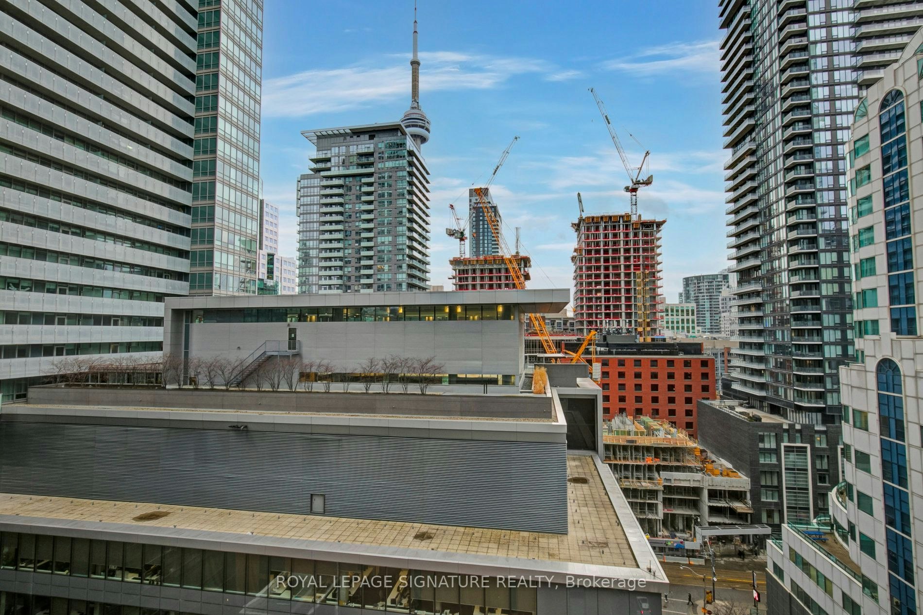 1111-21 Widmer Street, Toronto, ON, M5V 0B8 - 32