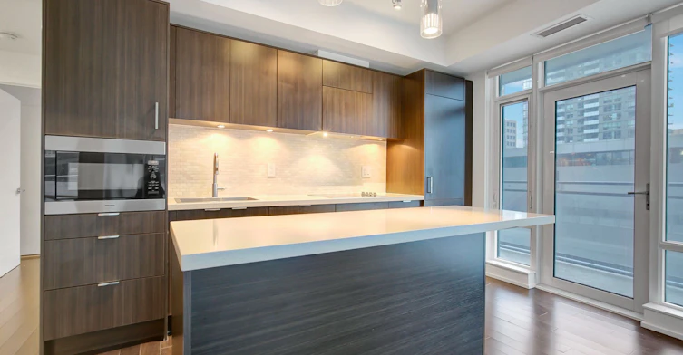 1111-21 Widmer Street, Toronto, ON, M5V 0B8 - 13
