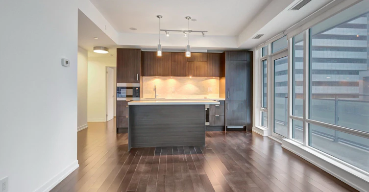 1111-21 Widmer Street, Toronto, ON, M5V 0B8 - 7