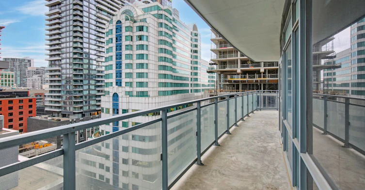1111-21 Widmer Street, Toronto, ON, M5V 0B8 - 29