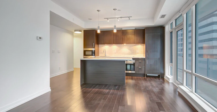 1111-21 Widmer Street, Toronto, ON, M5V 0B8 - 6