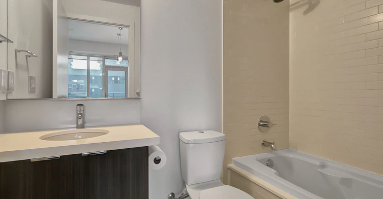 1111-21 Widmer Street, Toronto, ON, M5V 0B8 - 27