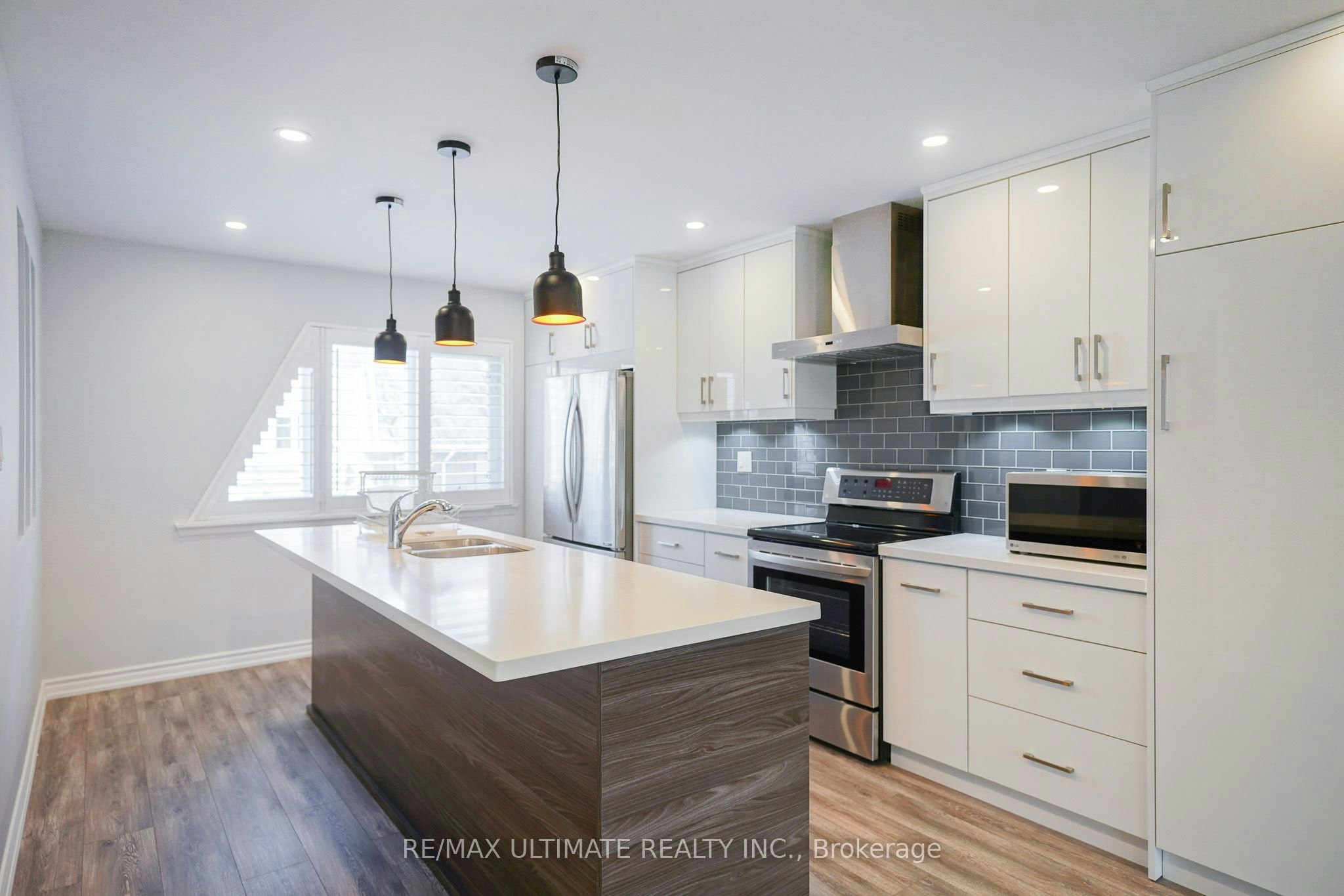 81 Flaming Rose Way, Toronto, ON, M2N 5W8 - 42