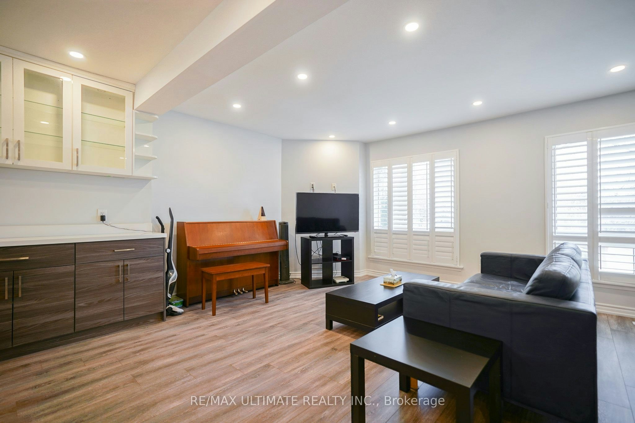81 Flaming Rose Way, Toronto, ON, M2N 5W8 - 12