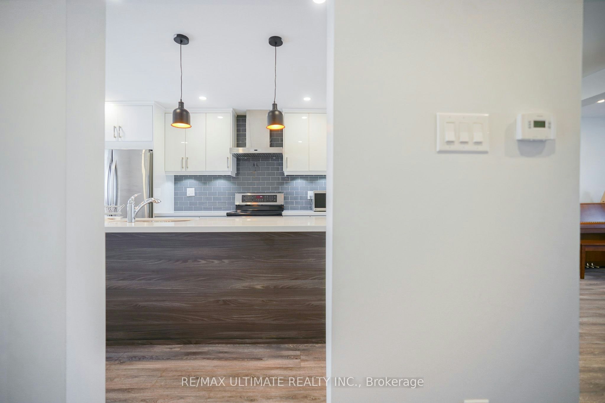 81 Flaming Rose Way, Toronto, ON, M2N 5W8 - 18