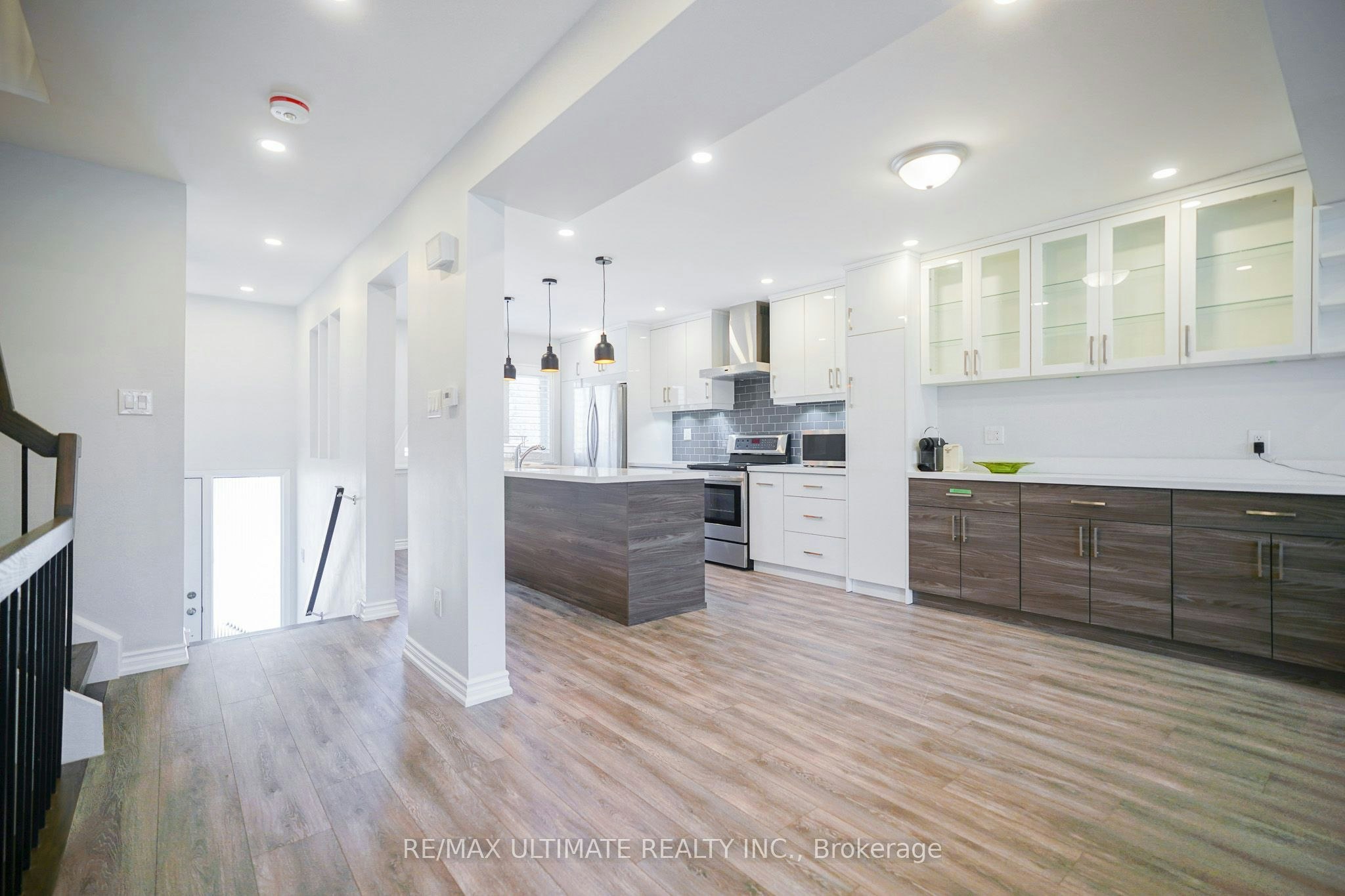 81 Flaming Rose Way, Toronto, ON, M2N 5W8 - 17