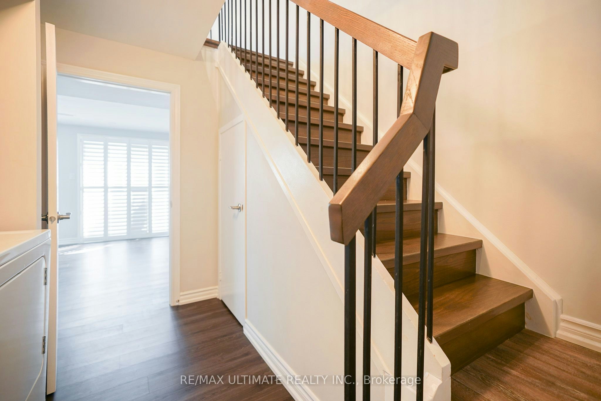 81 Flaming Rose Way, Toronto, ON, M2N 5W8 - 37