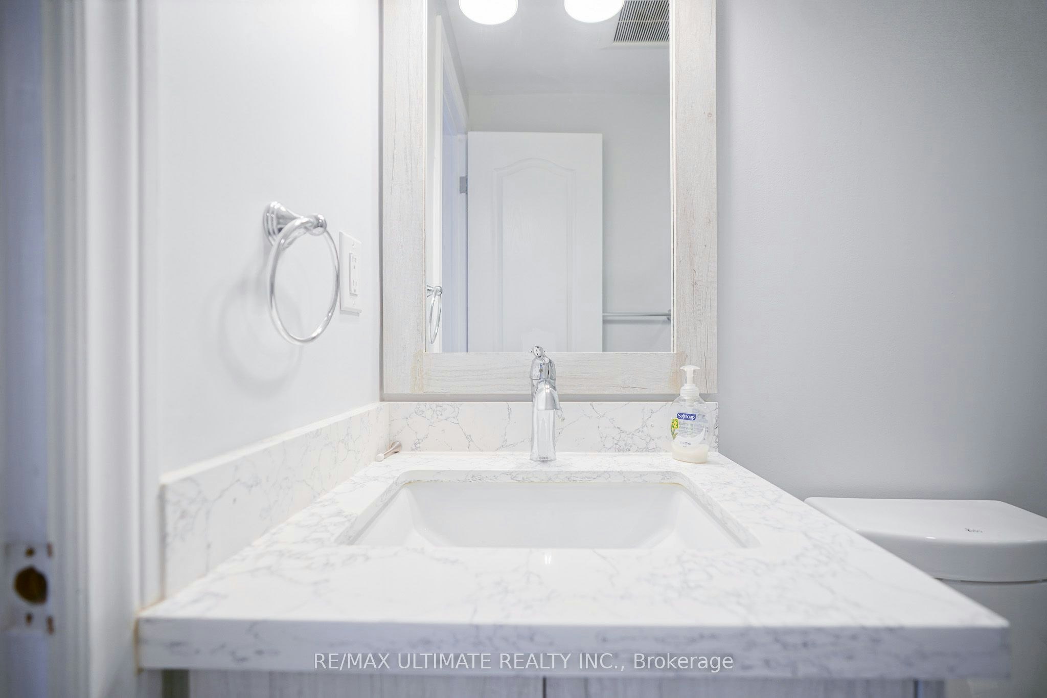 81 Flaming Rose Way, Toronto, ON, M2N 5W8 - 33