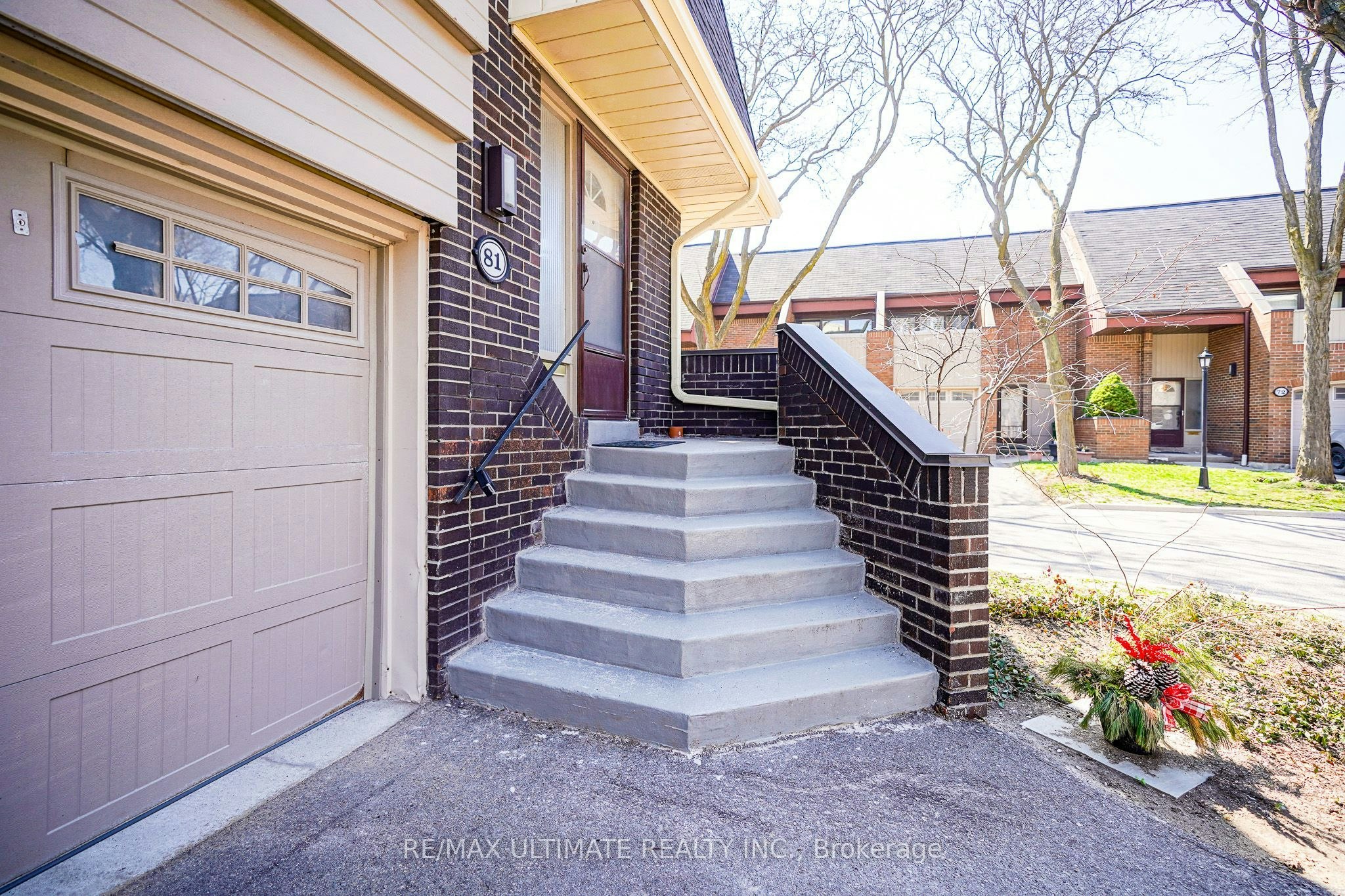 81 Flaming Rose Way, Toronto, ON, M2N 5W8 - 43