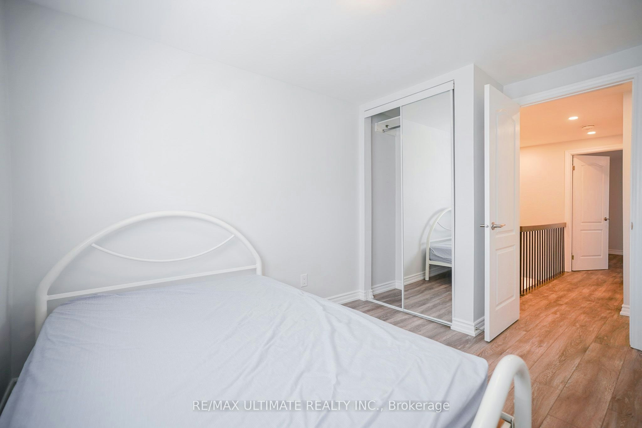 81 Flaming Rose Way, Toronto, ON, M2N 5W8 - 24