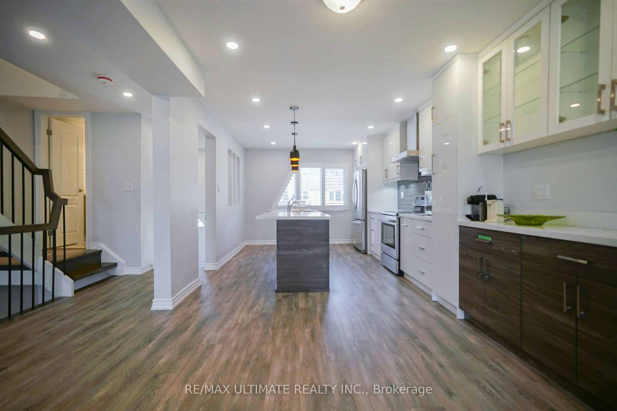 81 Flaming Rose Way, Toronto, ON, M2N 5W8 - 5