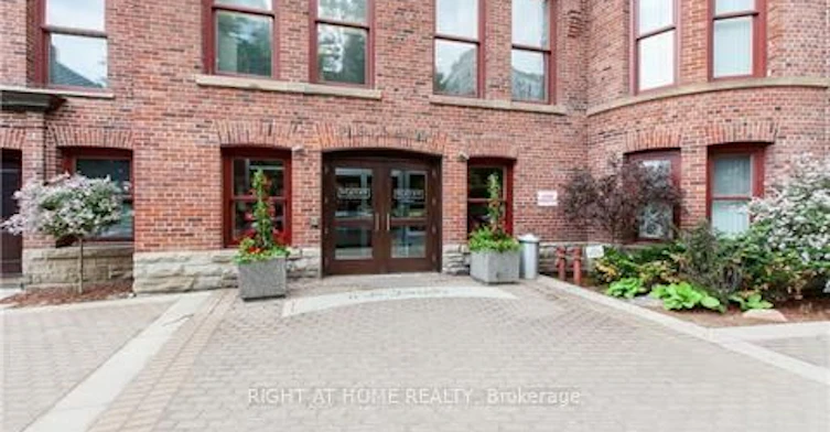 514-11 St Joseph Street, Toronto, ON, M4Y 3G4