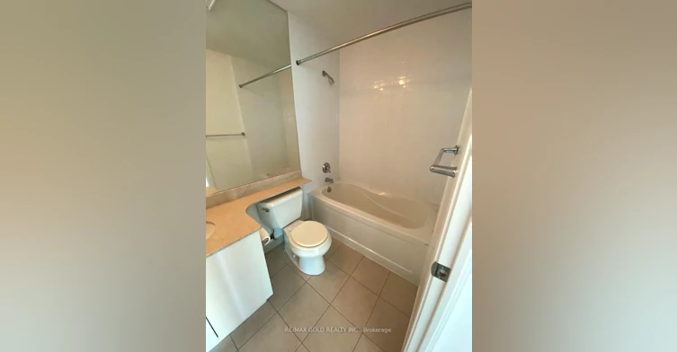 3201-215 Fort York Boulevard, Toronto, ON, M5V 4A2 - 9