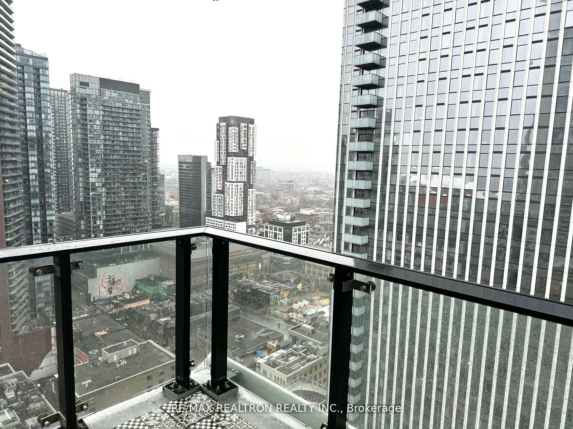 2901-224 King Street W, Toronto, ON, M5H 0A6 - 2