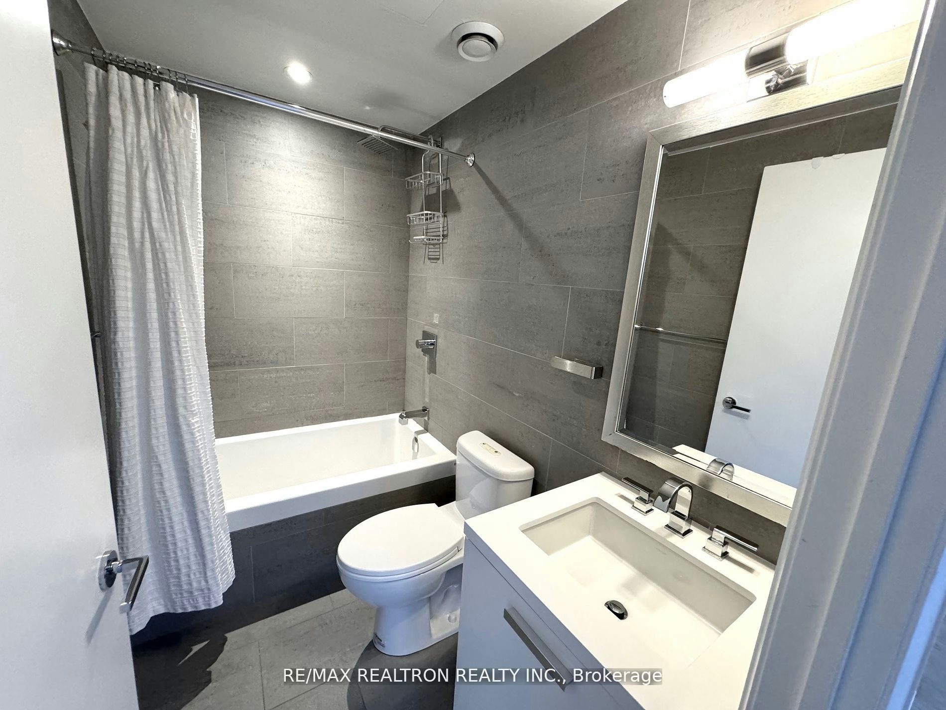 2901-224 King Street W, Toronto, ON, M5H 0A6 - 17