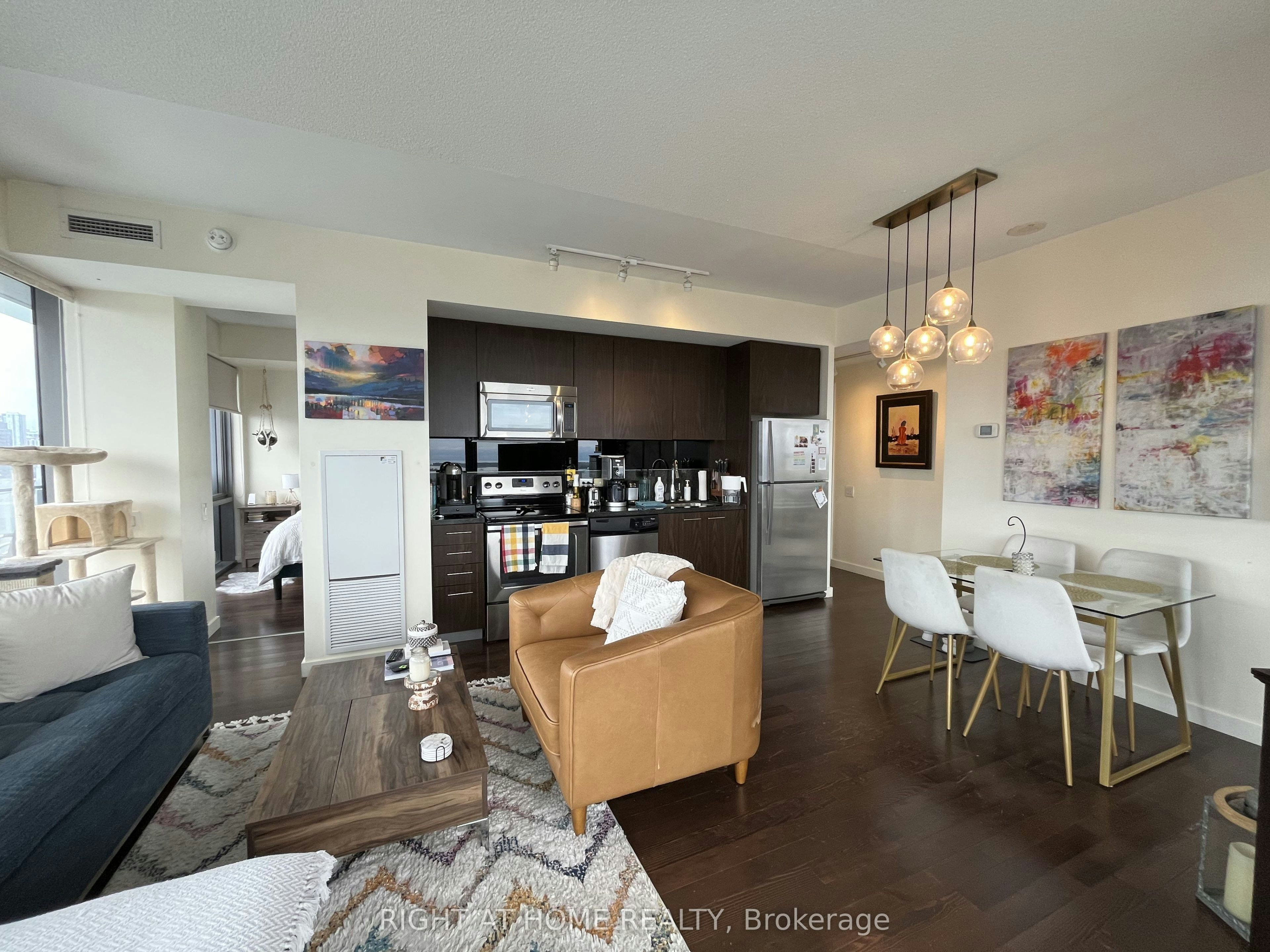 1708-70 Distillery Lane, Toronto, ON, M5A 0E3 - 7