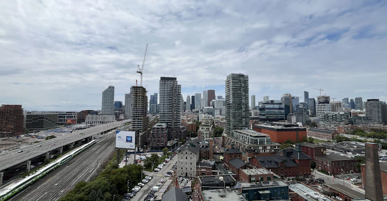 1708-70 Distillery Lane, Toronto, ON, M5A 0E3 - 16