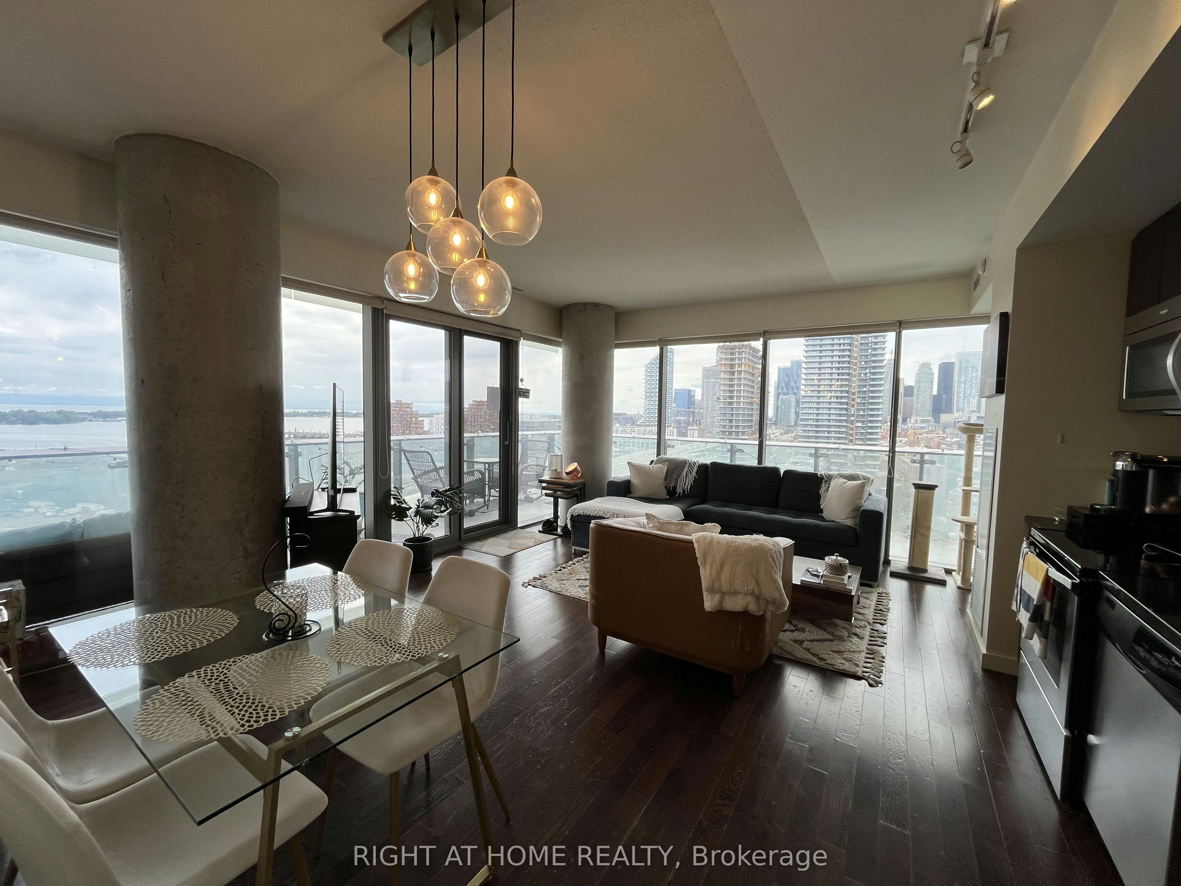 1708-70 Distillery Lane, Toronto, ON, M5A 0E3 - 4