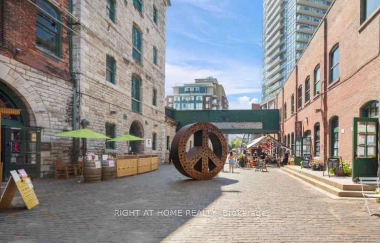 1708-70 Distillery Lane, Toronto, ON, M5A 0E3 - 24