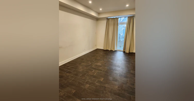 252-30 Stadium Road, Toronto, ON, M5V 3P4 - 14