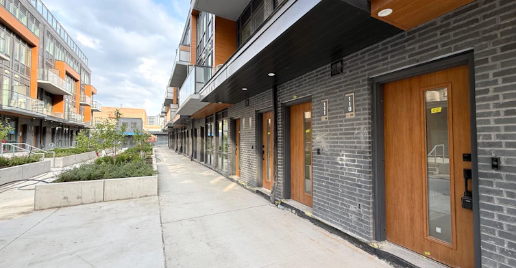 110-69 Curlew Drive, Toronto, ON, M3A 2P8 - 2