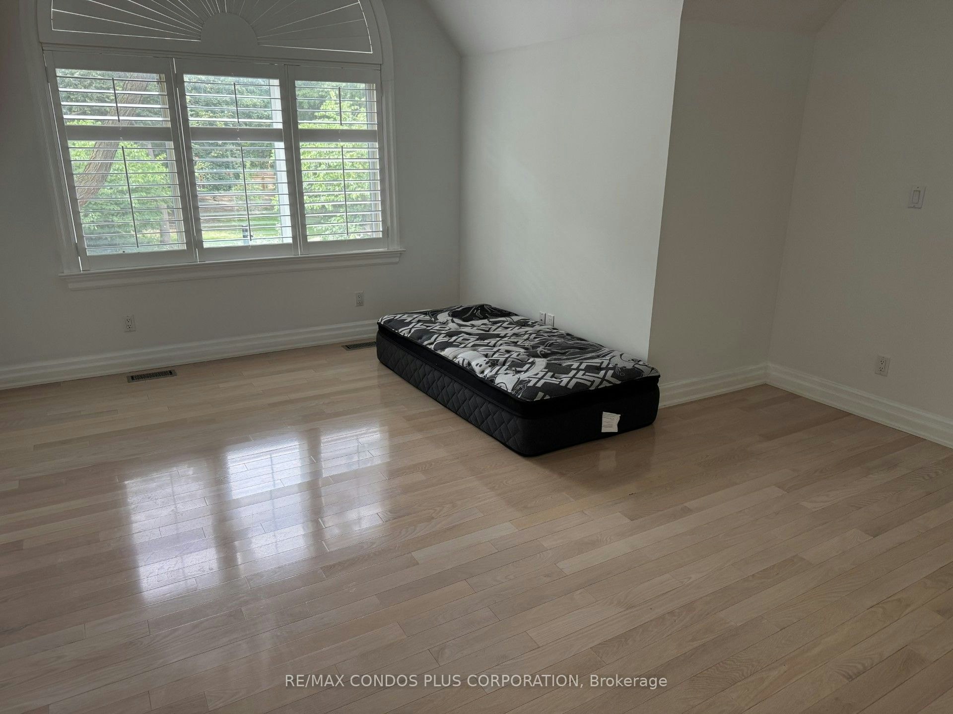 103 Pears Avenue, Toronto, ON, M5R 1S9 - 5