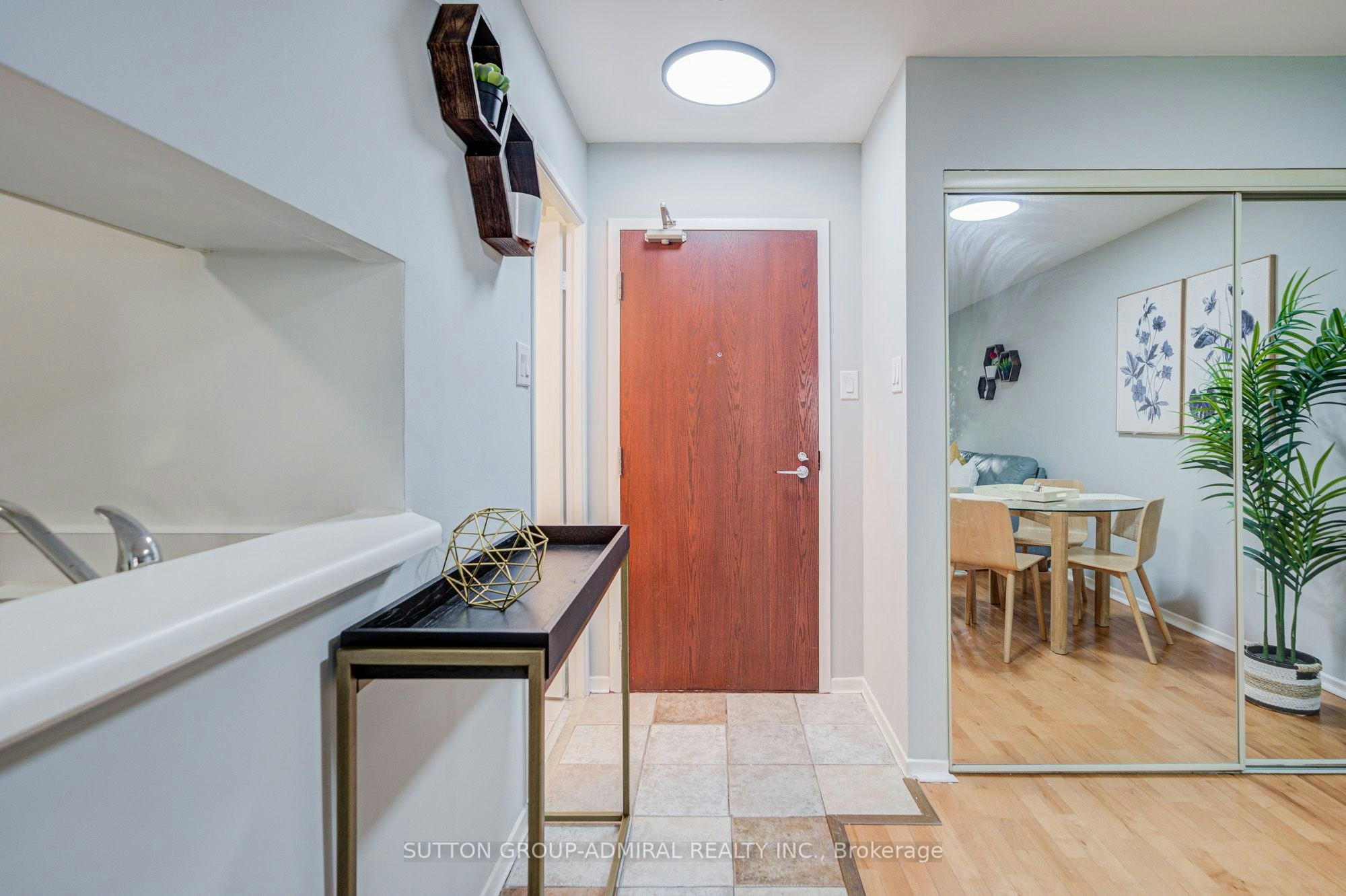 716-1055 Bay Street, Toronto, ON, M5S 3A3 - 4
