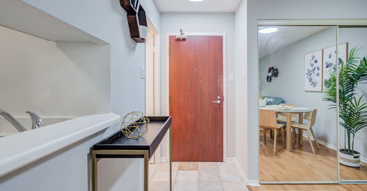 716-1055 Bay Street, Toronto, ON, M5S 3A3 - 4