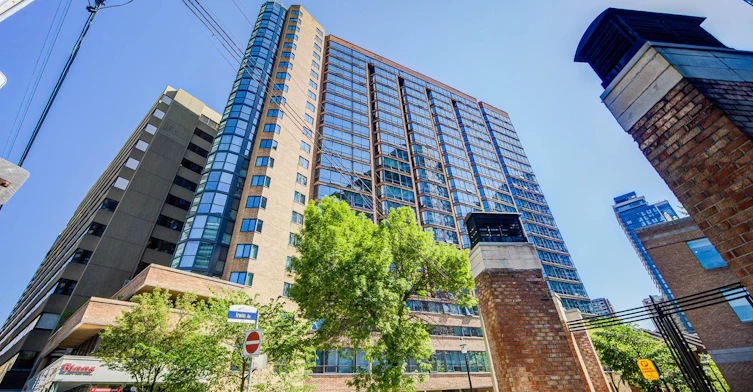 716-1055 Bay Street, Toronto, ON, M5S 3A3 - 2
