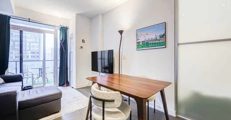 2805-170 Fort York Boulevard, Toronto, ON, M5V 0E6 - 8
