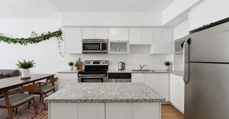 905-59 East Liberty Street, Toronto, ON, M6K 3R1 - 3