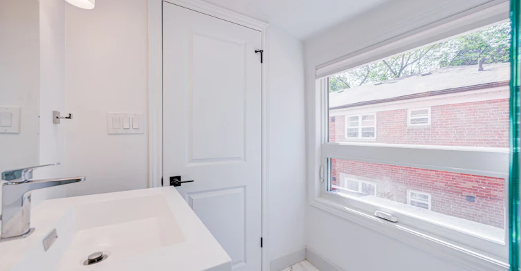 5-85 Vaughan Road, Toronto, ON, M6C 2L9 - 23
