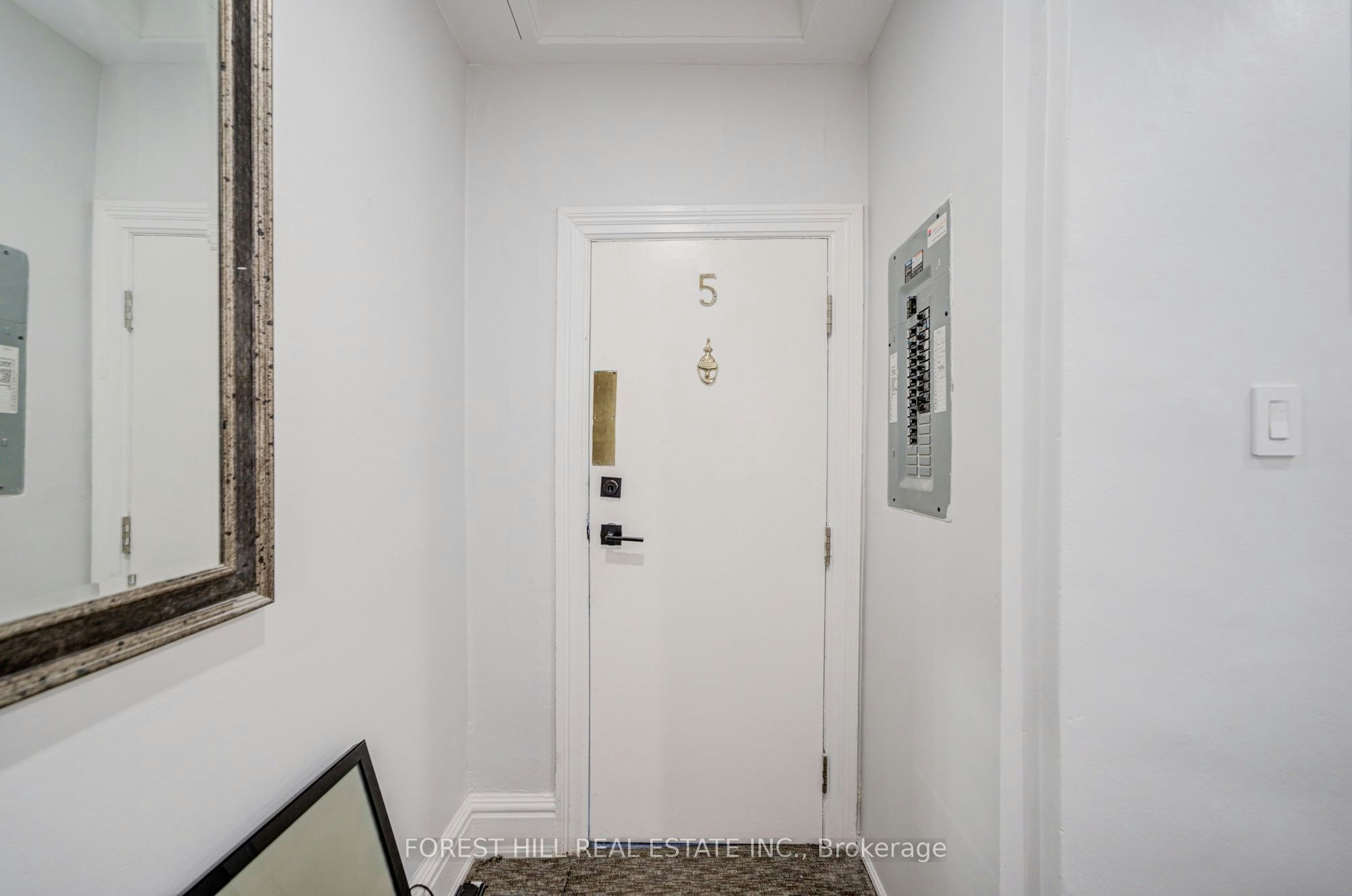 5-85 Vaughan Road, Toronto, ON, M6C 2L9 - 7