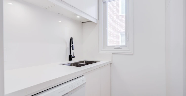 5-85 Vaughan Road, Toronto, ON, M6C 2L9 - 18