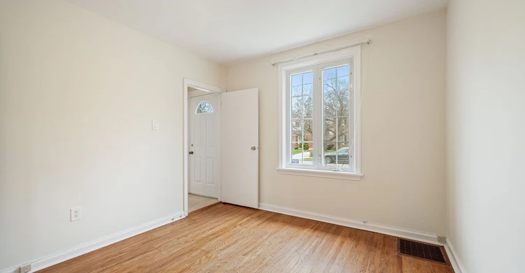 124 Homewood Avenue, Toronto, ON, M2M 1K3 - 17