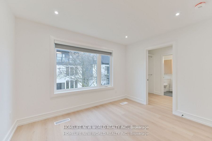 Laneway-995 Dufferin Street, Toronto, ON, M6H 4B2 - 15