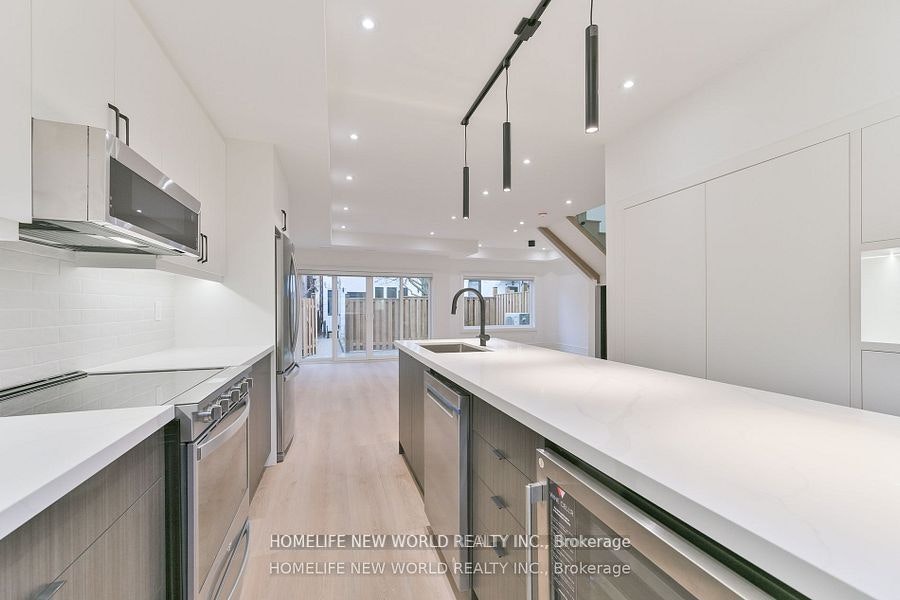 Laneway-995 Dufferin Street, Toronto, ON, M6H 4B2 - 7
