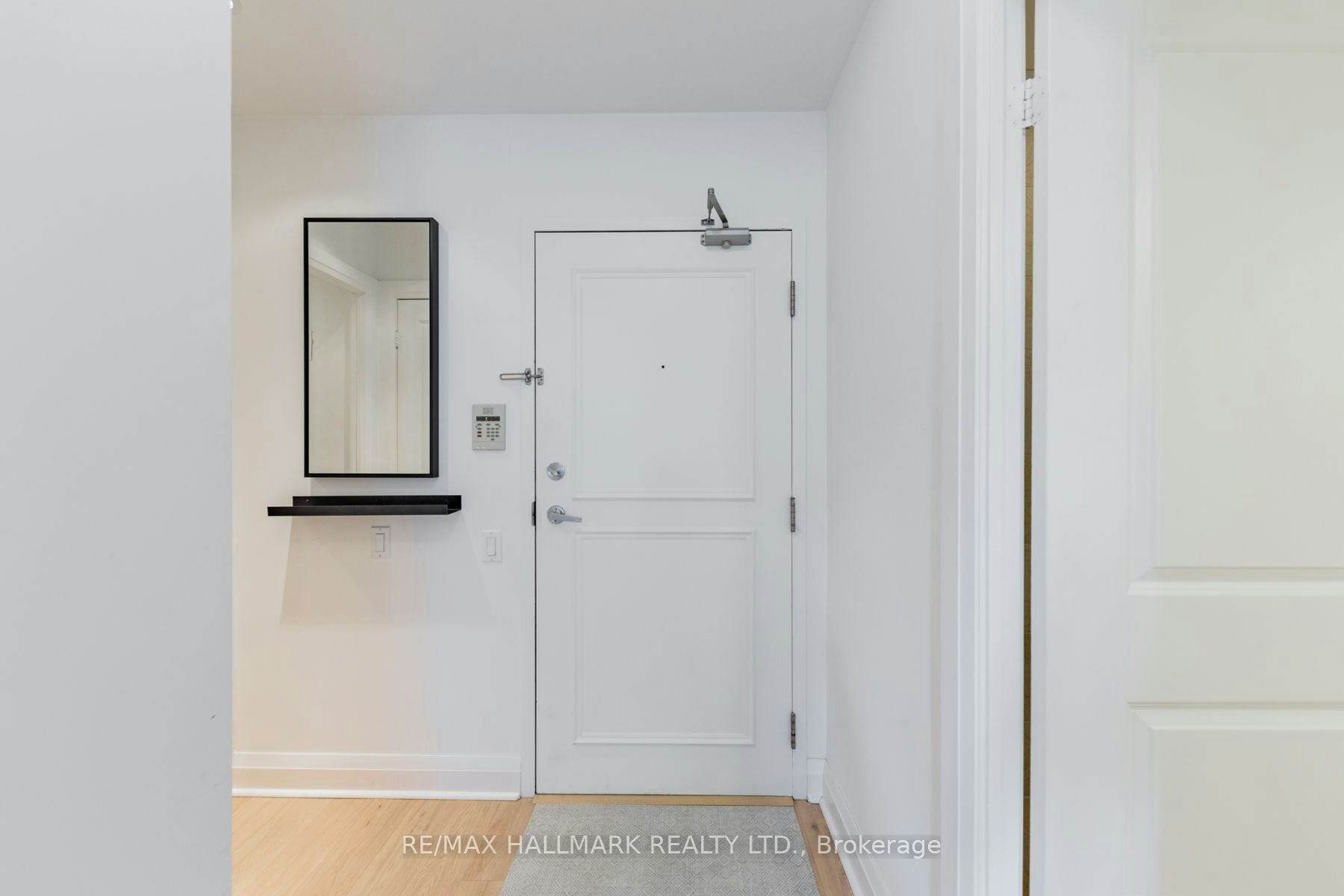 502-20 Scrivener Square, Toronto, ON, M4W 3X9 - 2