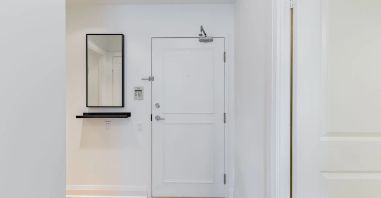 502-20 Scrivener Square, Toronto, ON, M4W 3X9 - 2