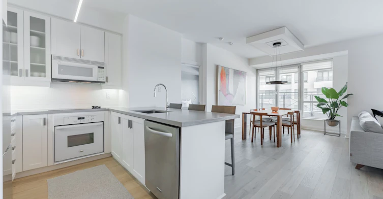 502-20 Scrivener Square, Toronto, ON, M4W 3X9 - 6