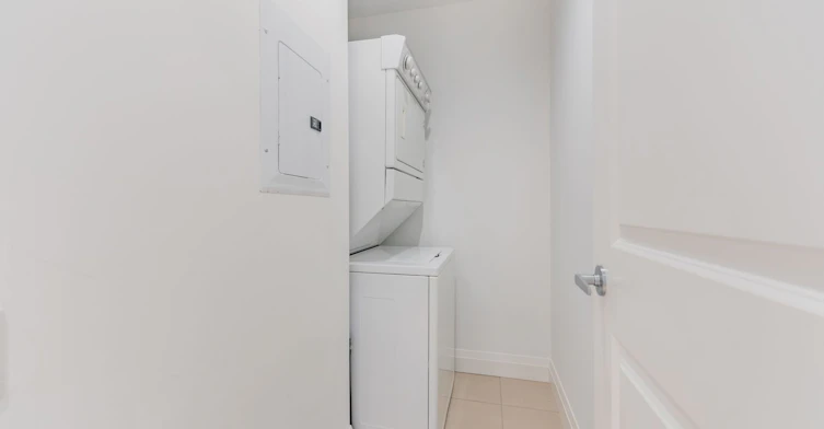 502-20 Scrivener Square, Toronto, ON, M4W 3X9 - 17