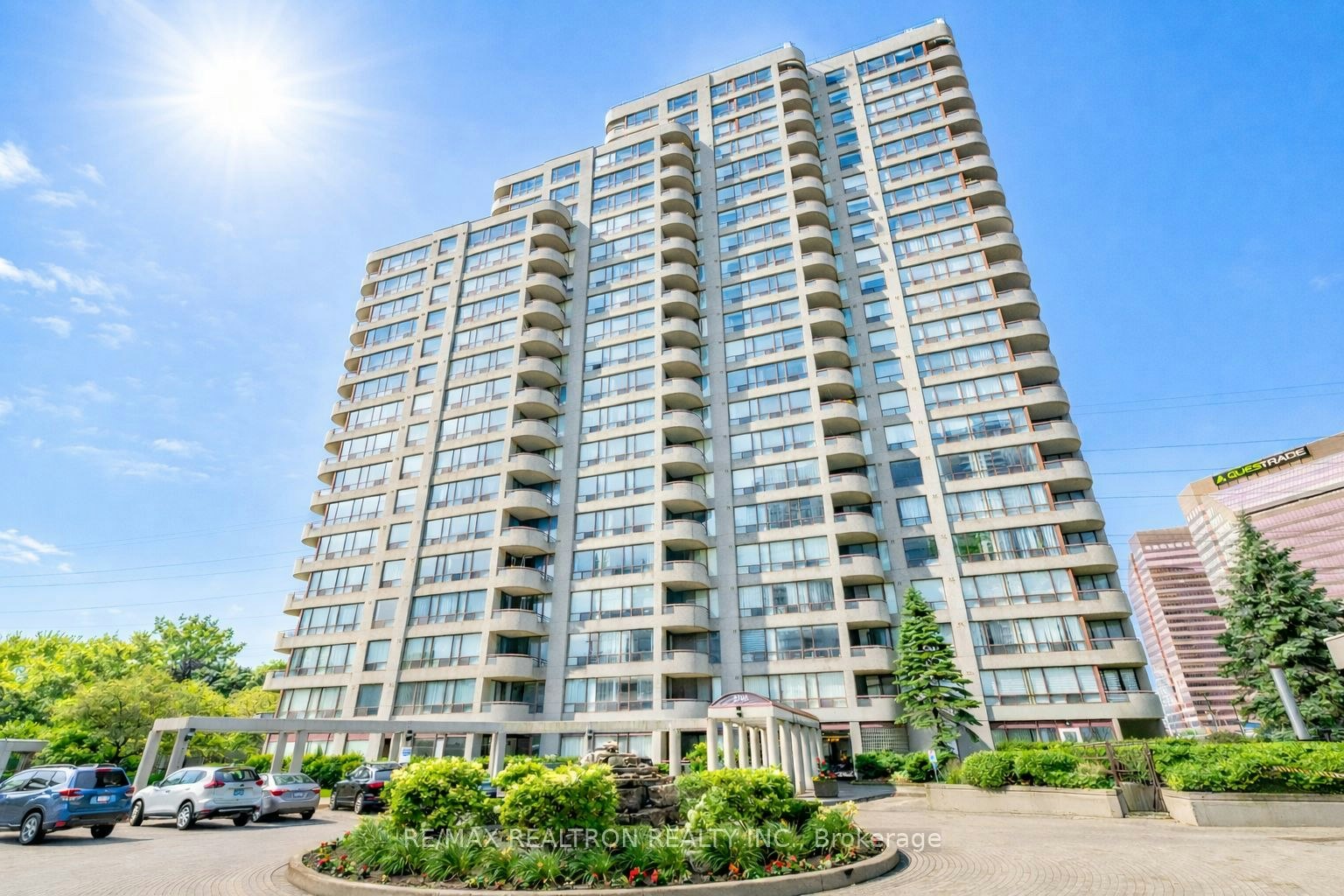 410-5765 Yonge Street, Toronto, ON, M2M 4H9