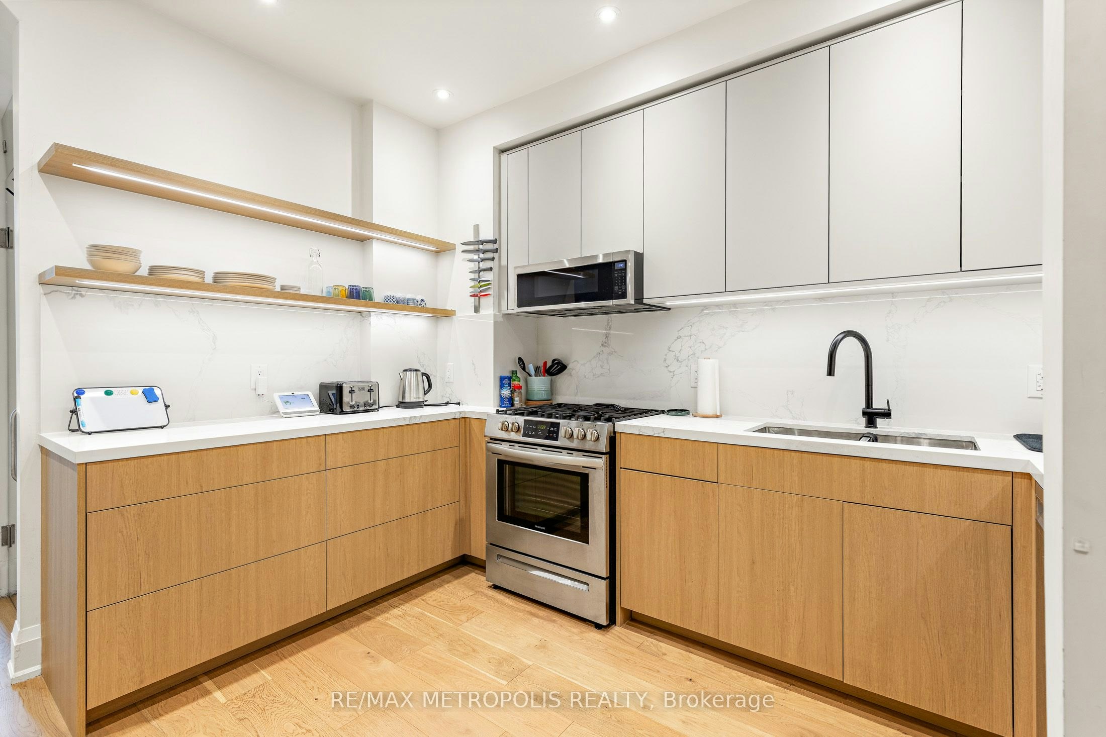 102-394 Euclid Avenue, Toronto, ON, M6G 2S9 - 19