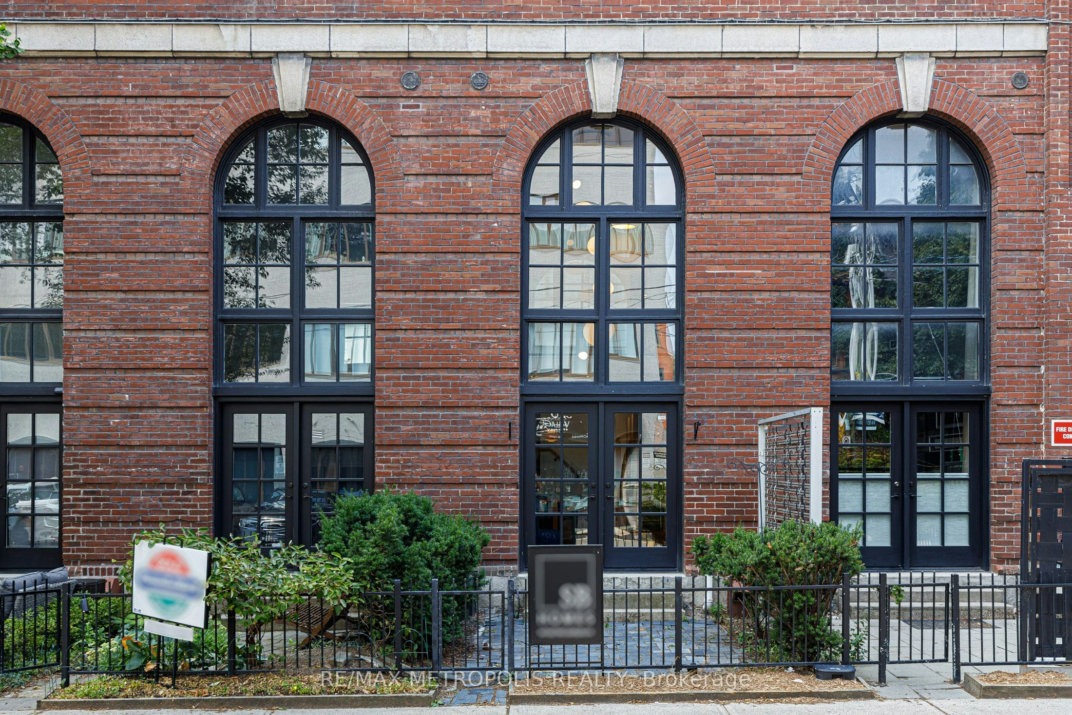102-394 Euclid Avenue, Toronto, ON, M6G 2S9 - 5