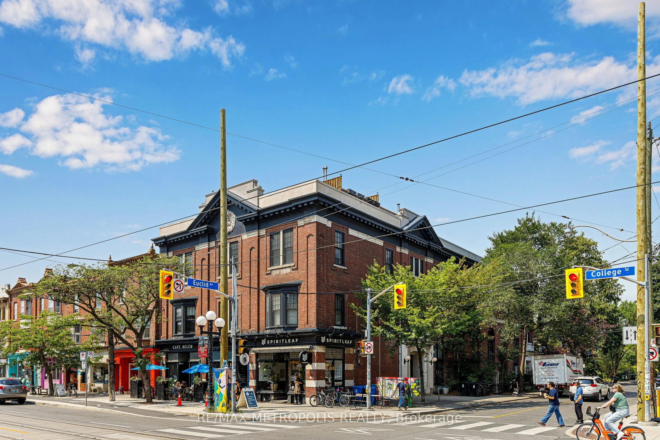 102-394 Euclid Avenue, Toronto, ON, M6G 2S9 - 2