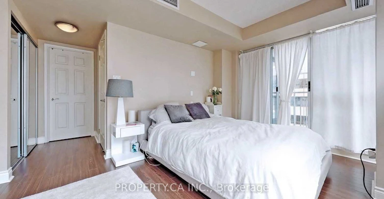1110-80 Cumberland Street, Toronto, ON, M5R 3V1 - 6